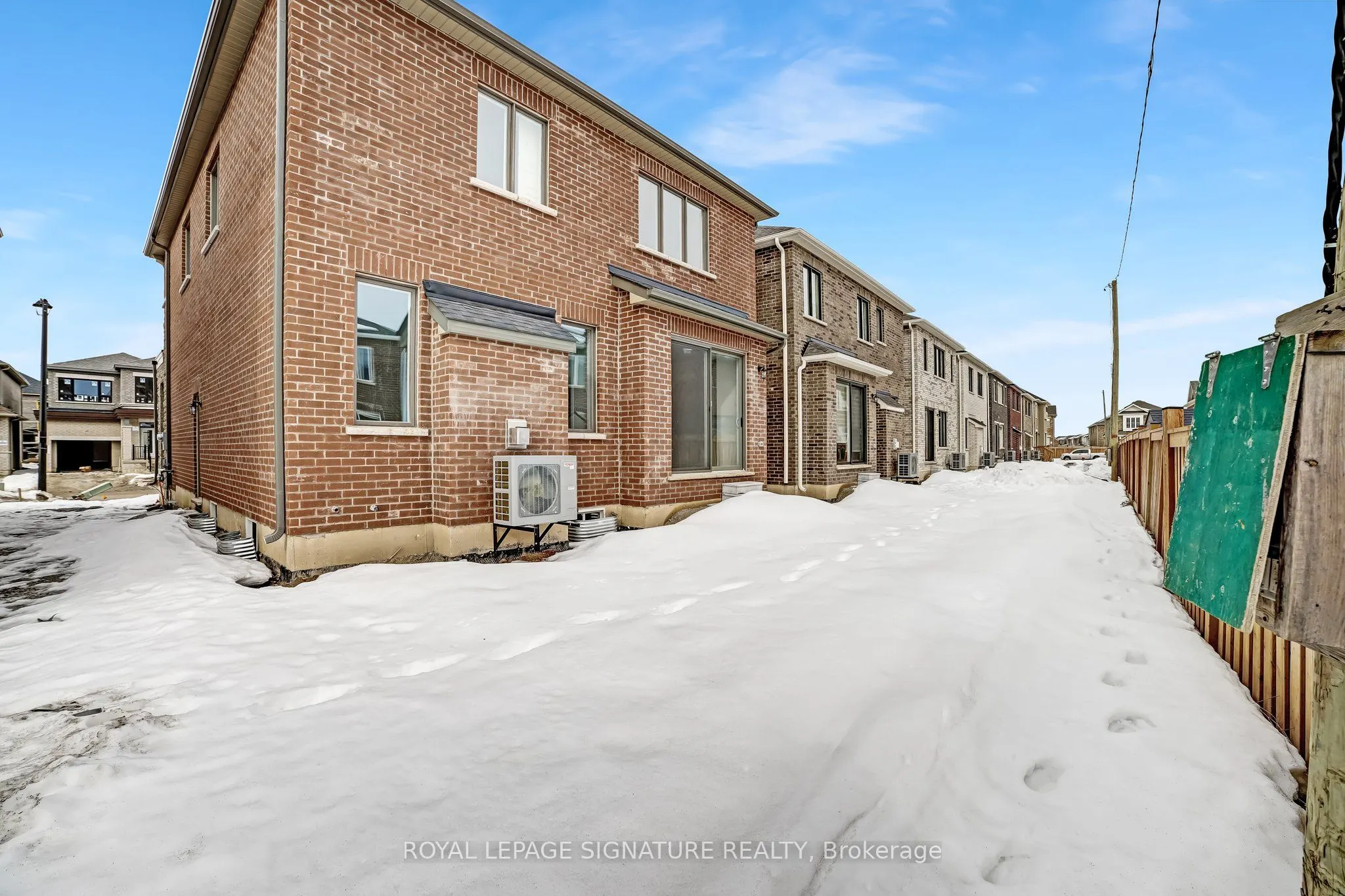 448 Kennedy Circle W