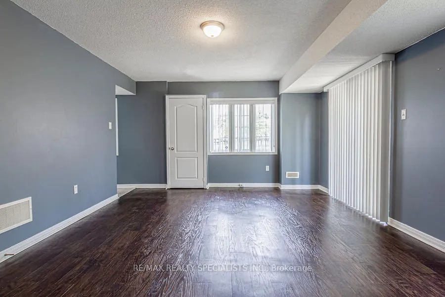 5845 Tiz Road