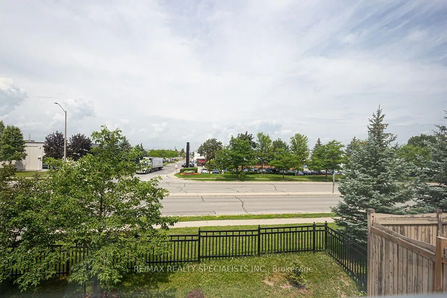5845 Tiz Road