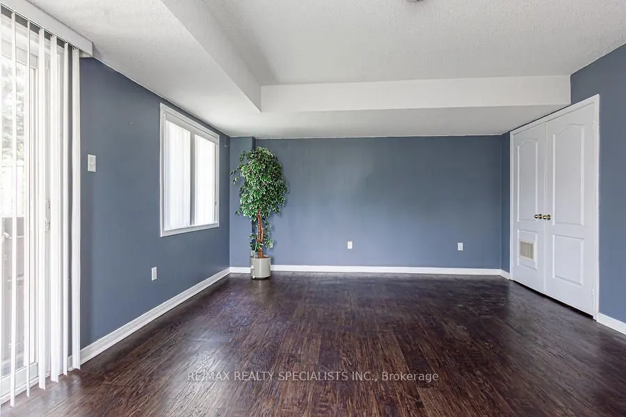 5845 Tiz Road
