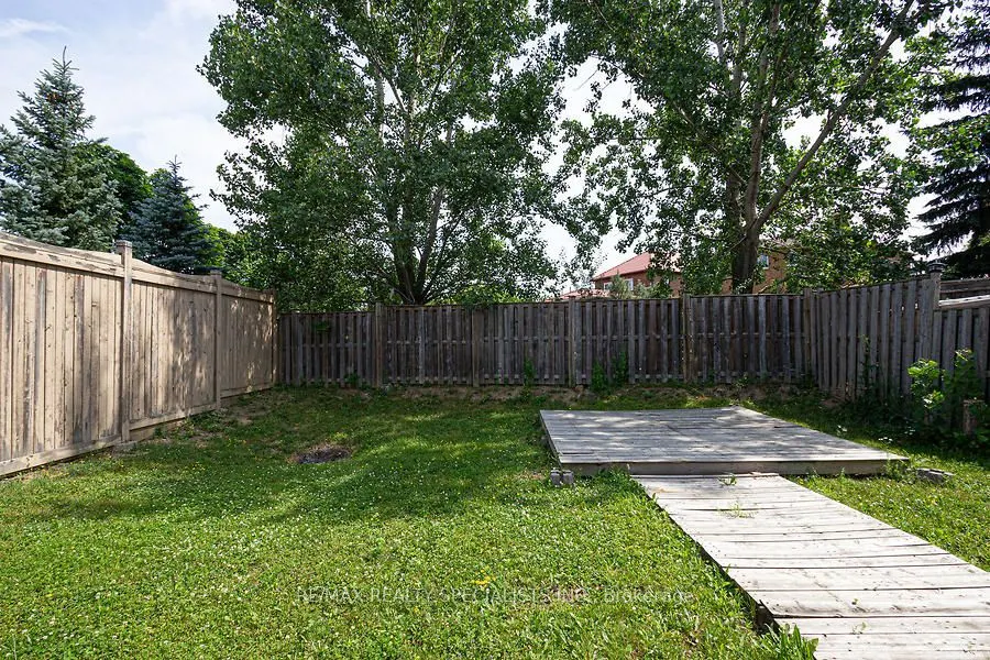 5845 Tiz Road