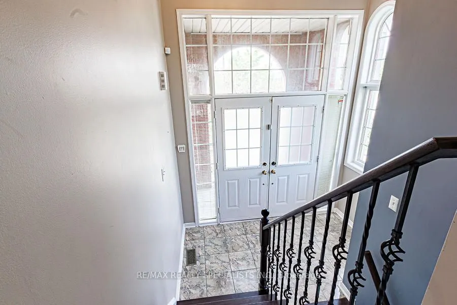 5845 Tiz Road