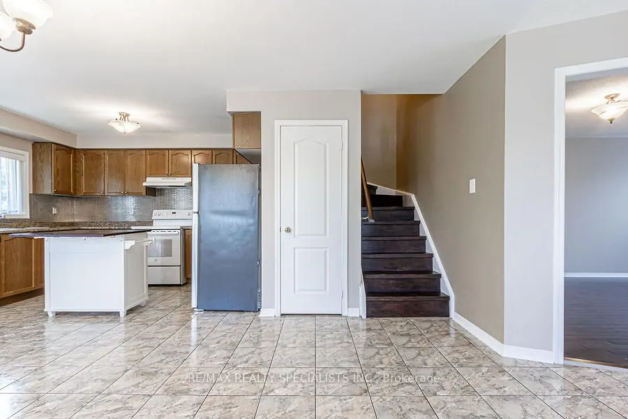 5845 Tiz Road