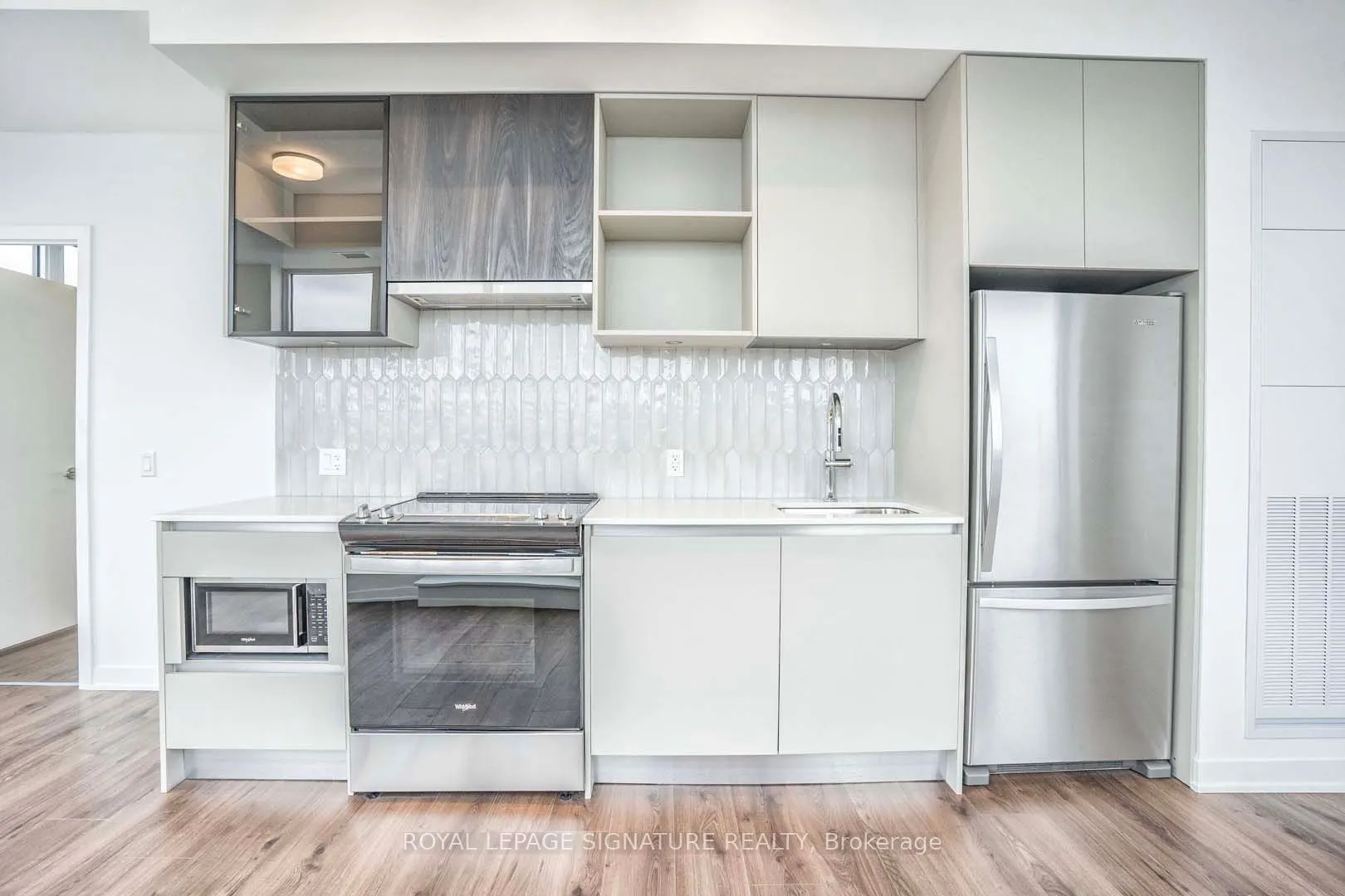 405 Dundas Street W, #310