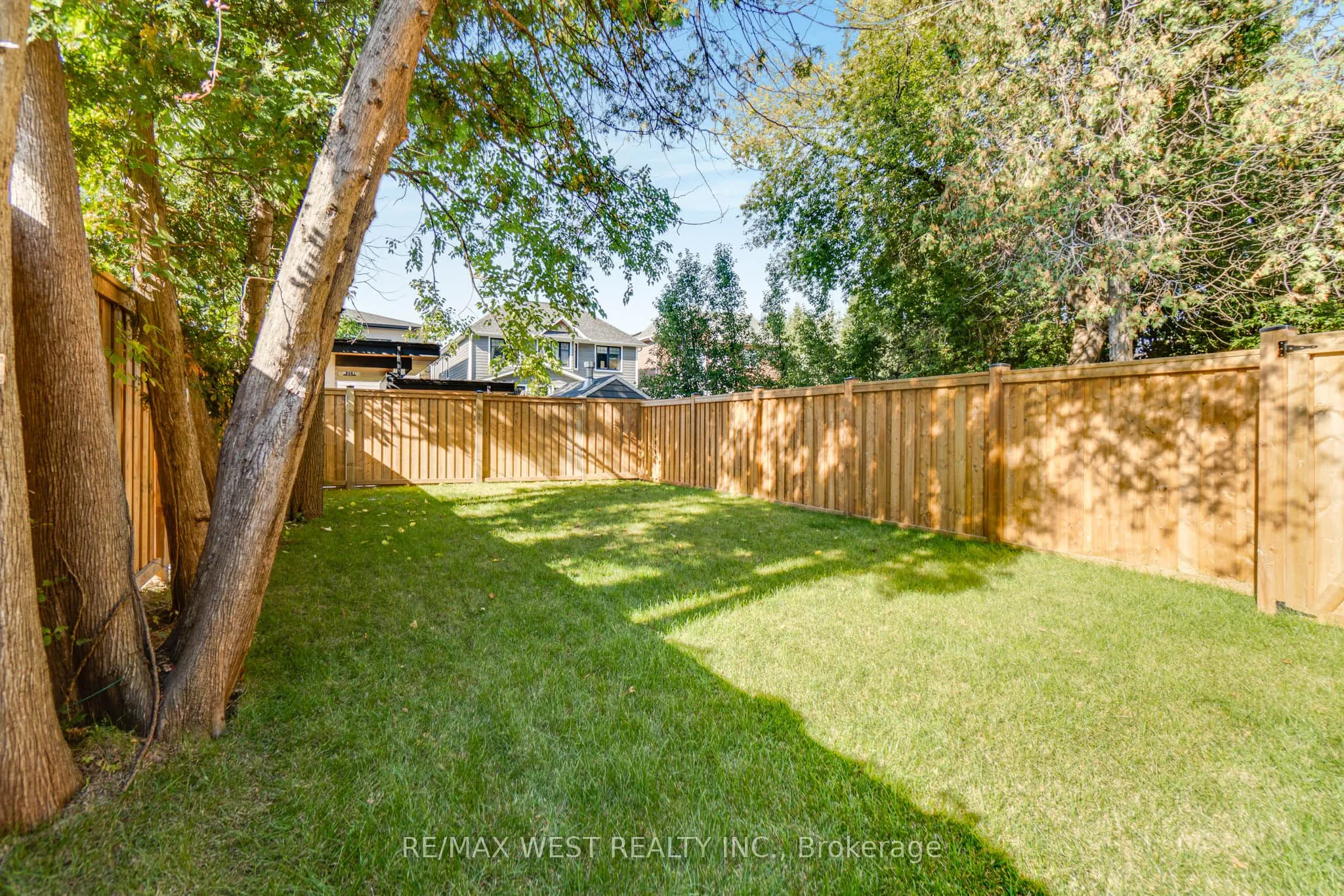 12A Foch Avenue