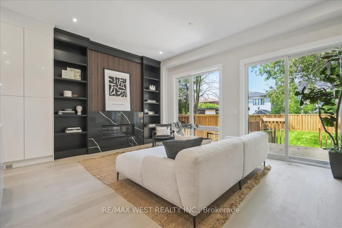 12A Foch Avenue