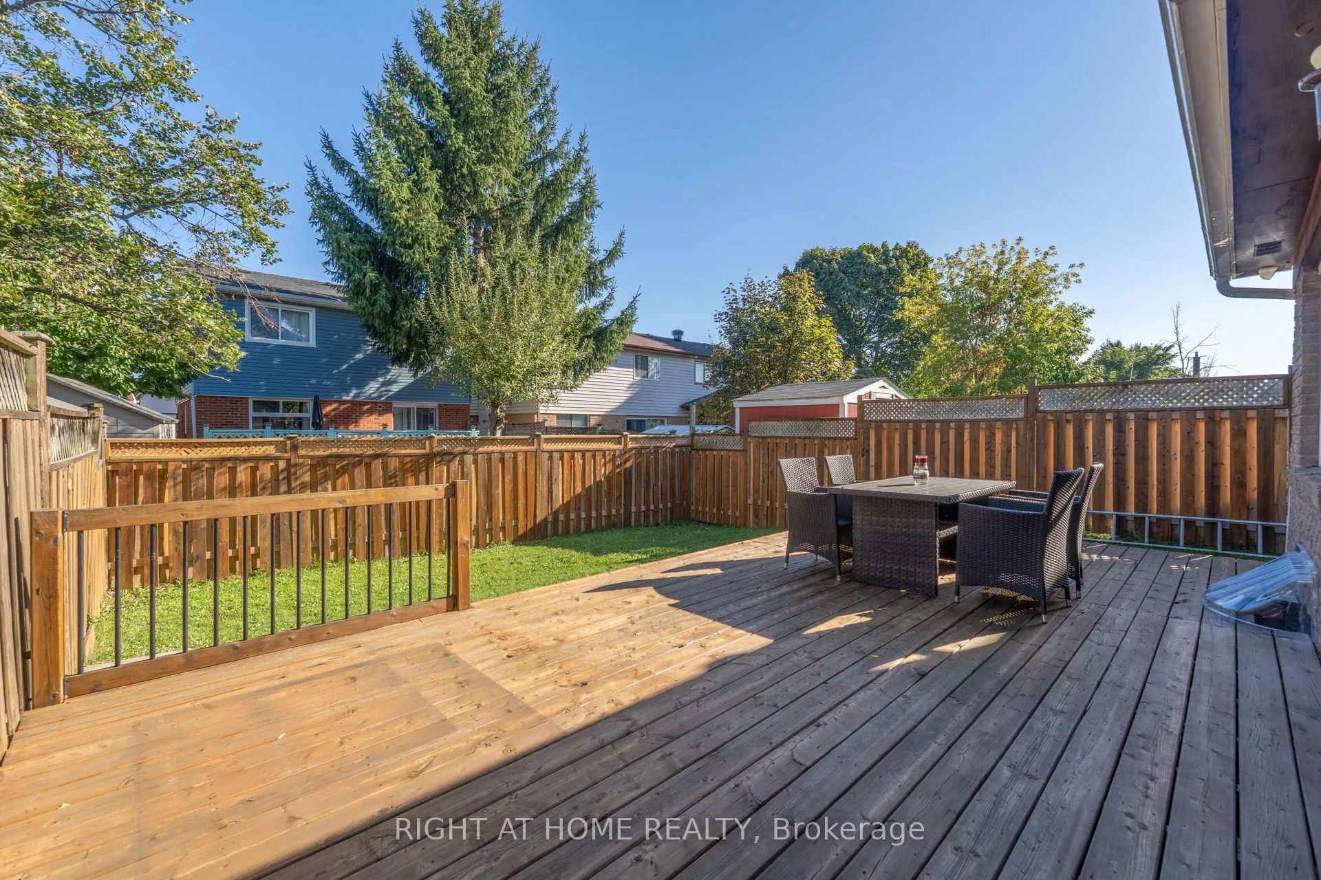 55 Cowan Road N