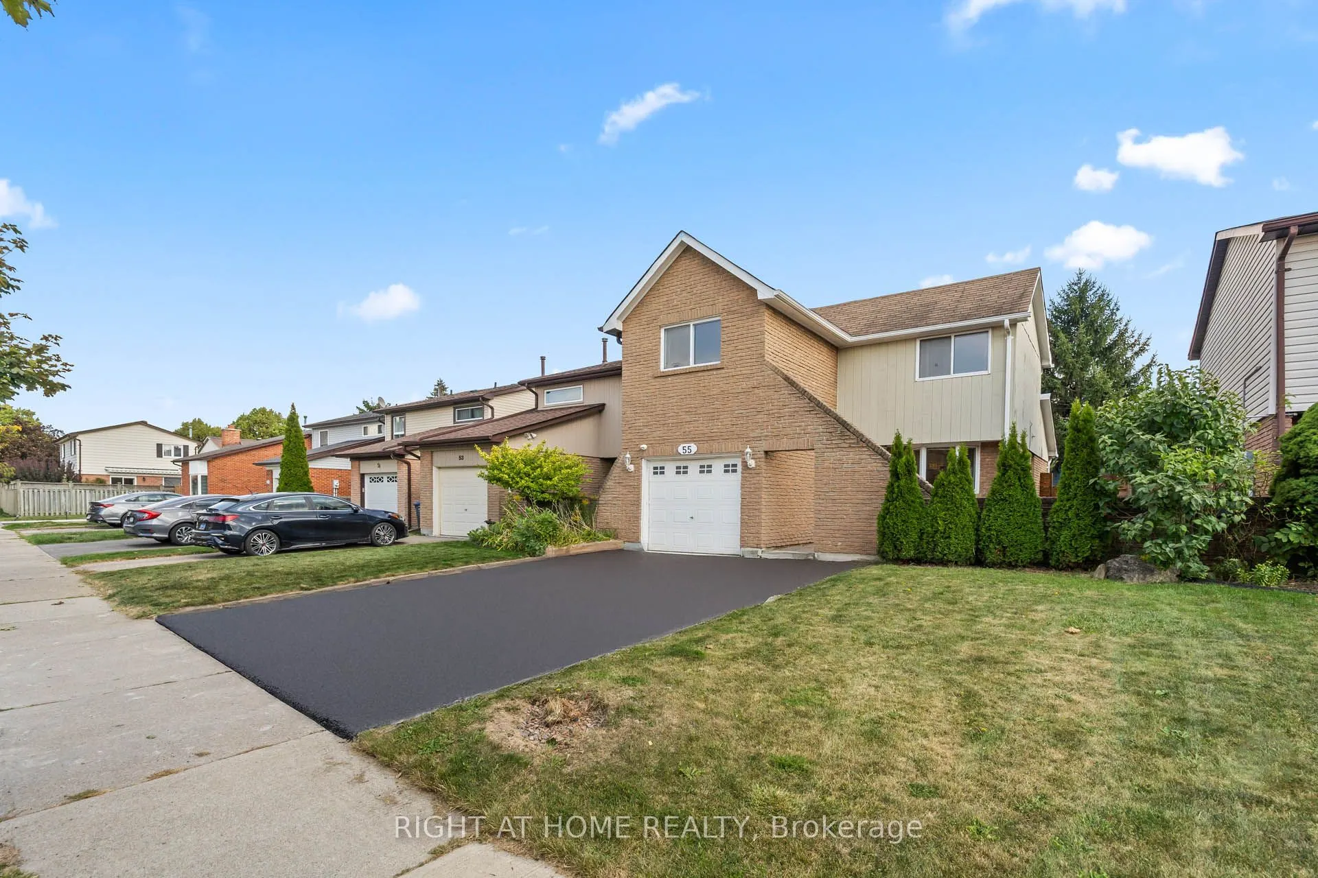 55 Cowan Road N