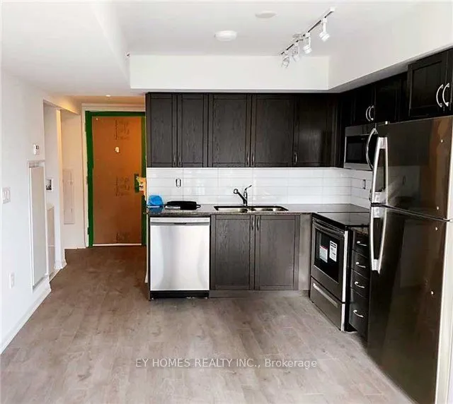 3091 Dufferin Street, #1211