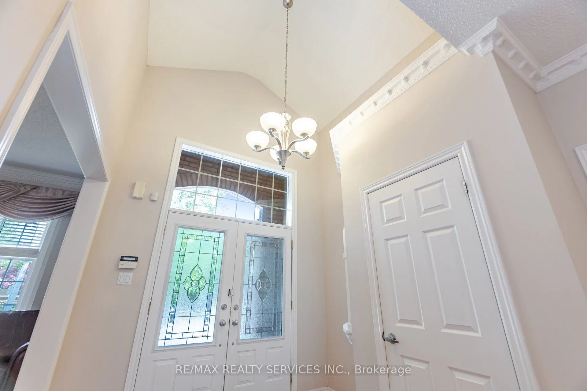 2413 Salcome Drive