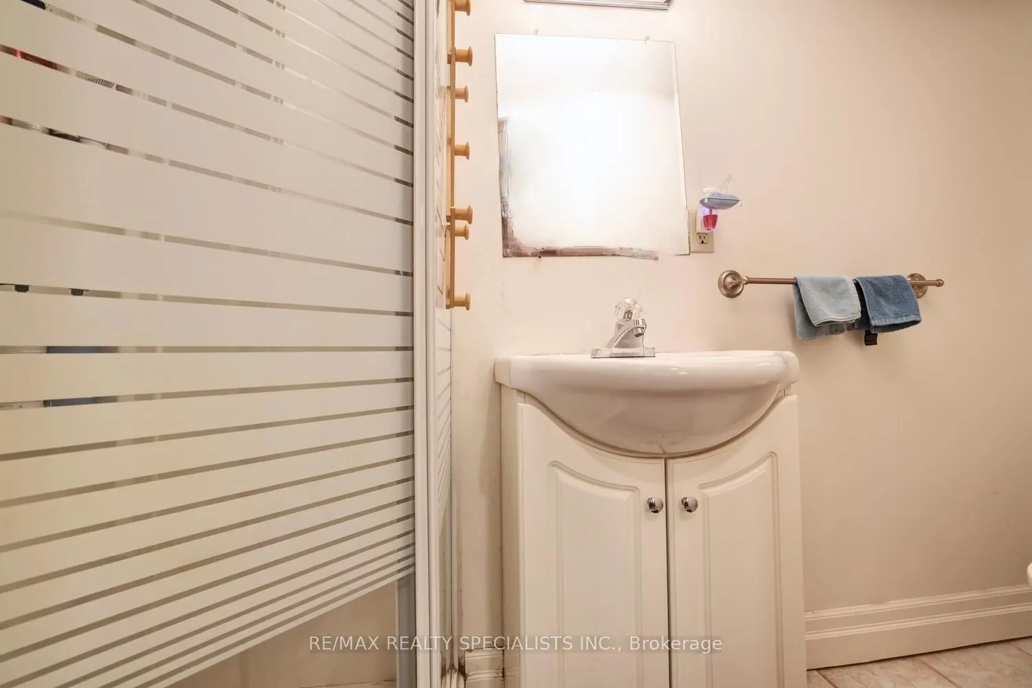 3125 Fifth Line W, #64