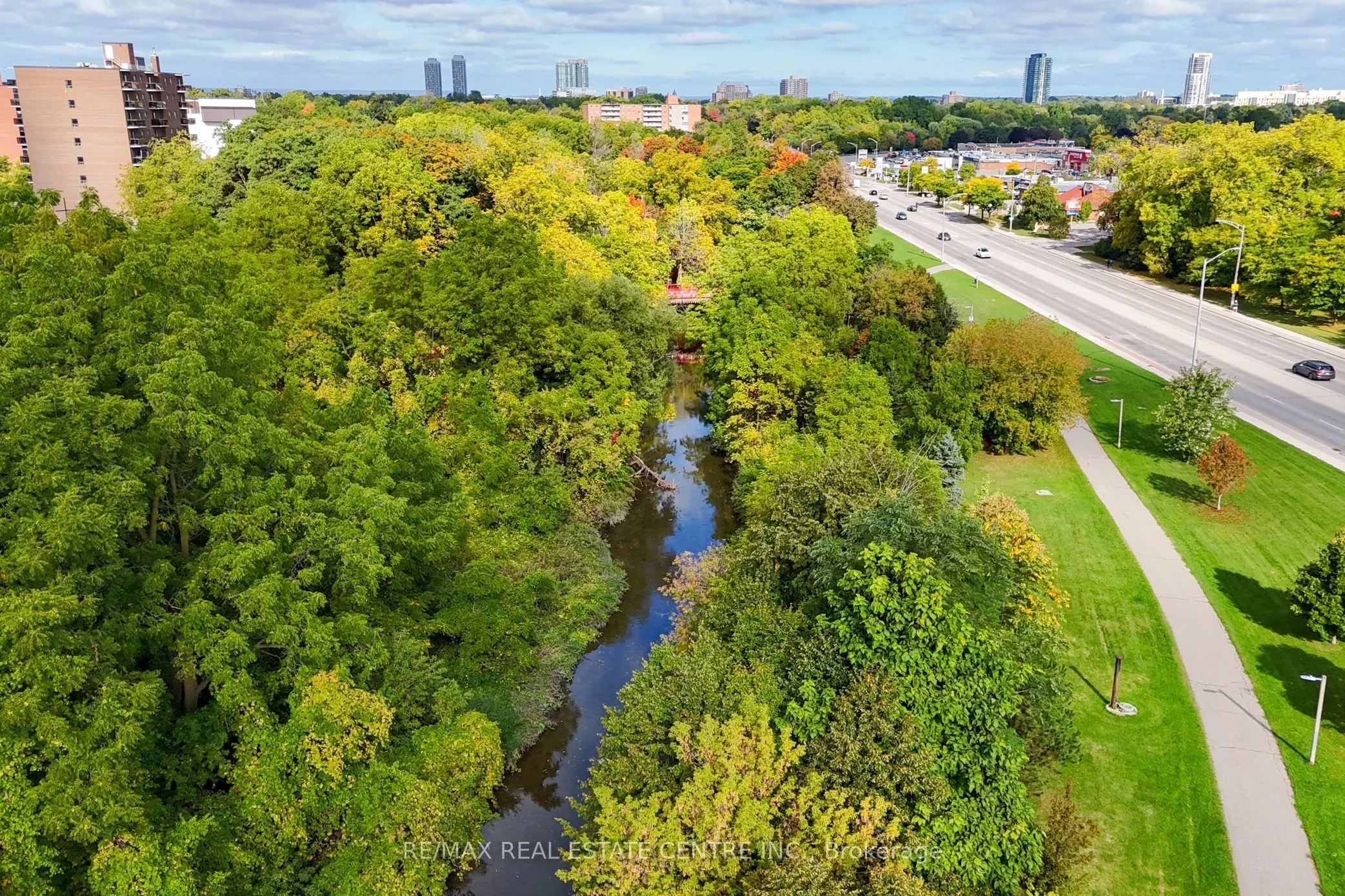 320 Mill Street S, #303
