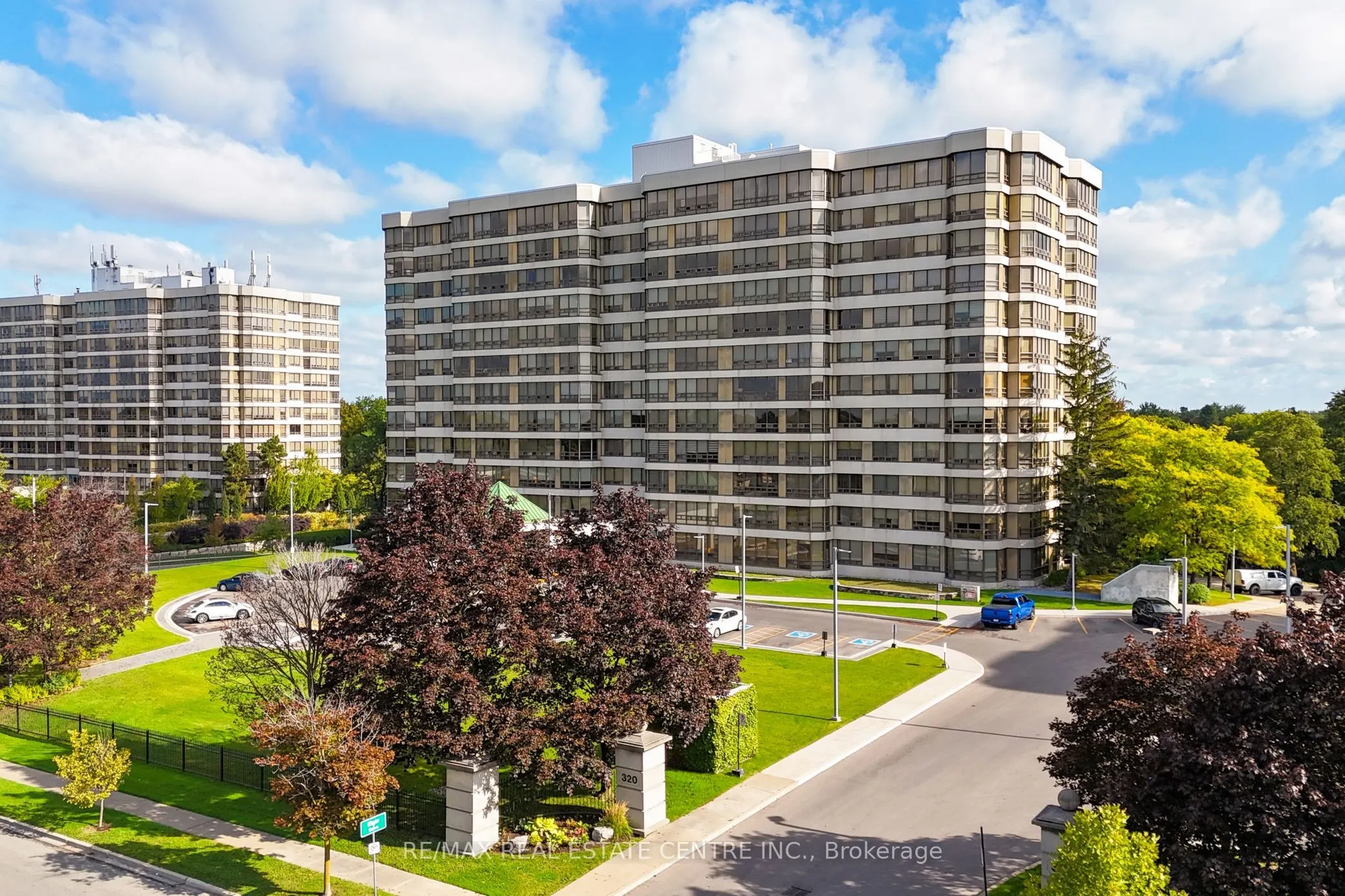 320 Mill Street S, #303