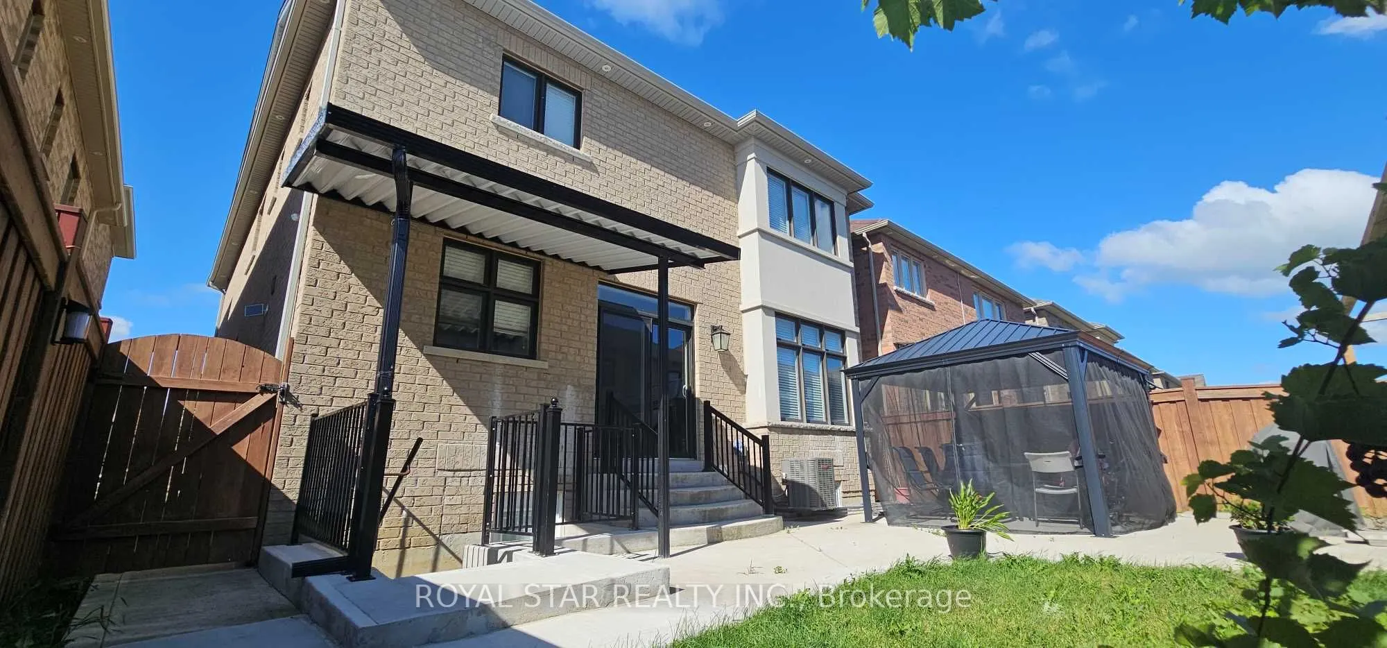 13 Danielsgate Road