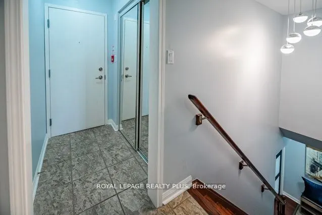 700 Neighbourhood Circle, #4