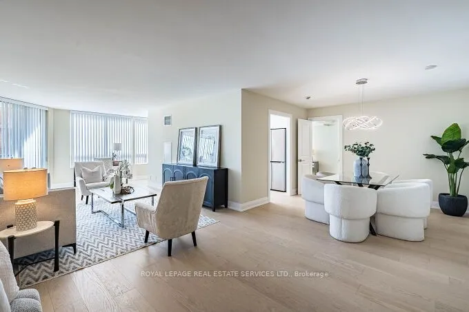 1 Aberfoyle Crescent, #301