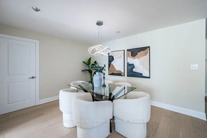 1 Aberfoyle Crescent, #301
