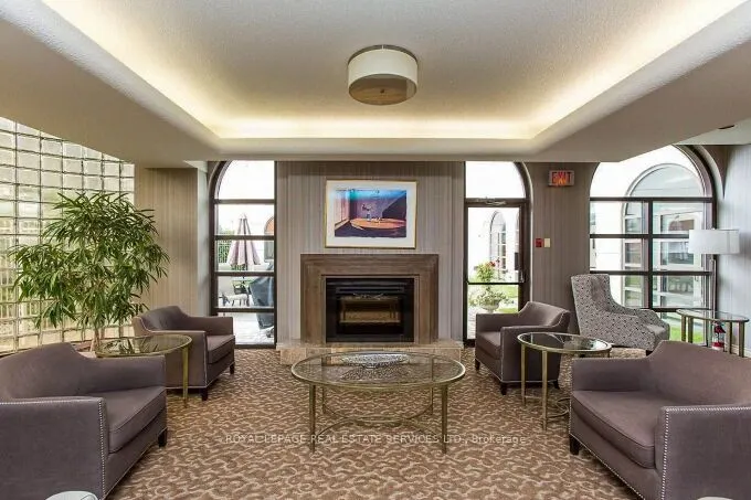 1 Aberfoyle Crescent, #301