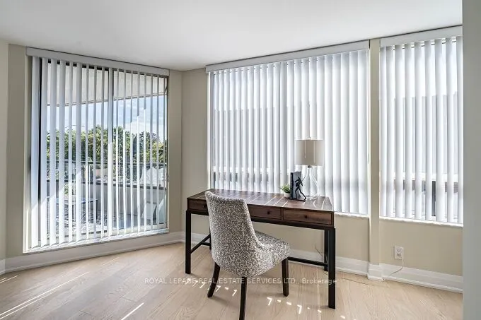 1 Aberfoyle Crescent, #301