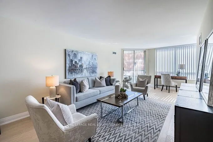 1 Aberfoyle Crescent, #301