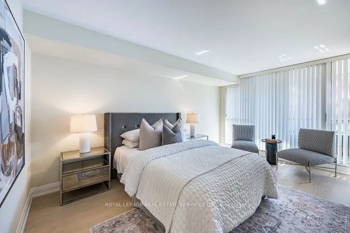 1 Aberfoyle Crescent, #301