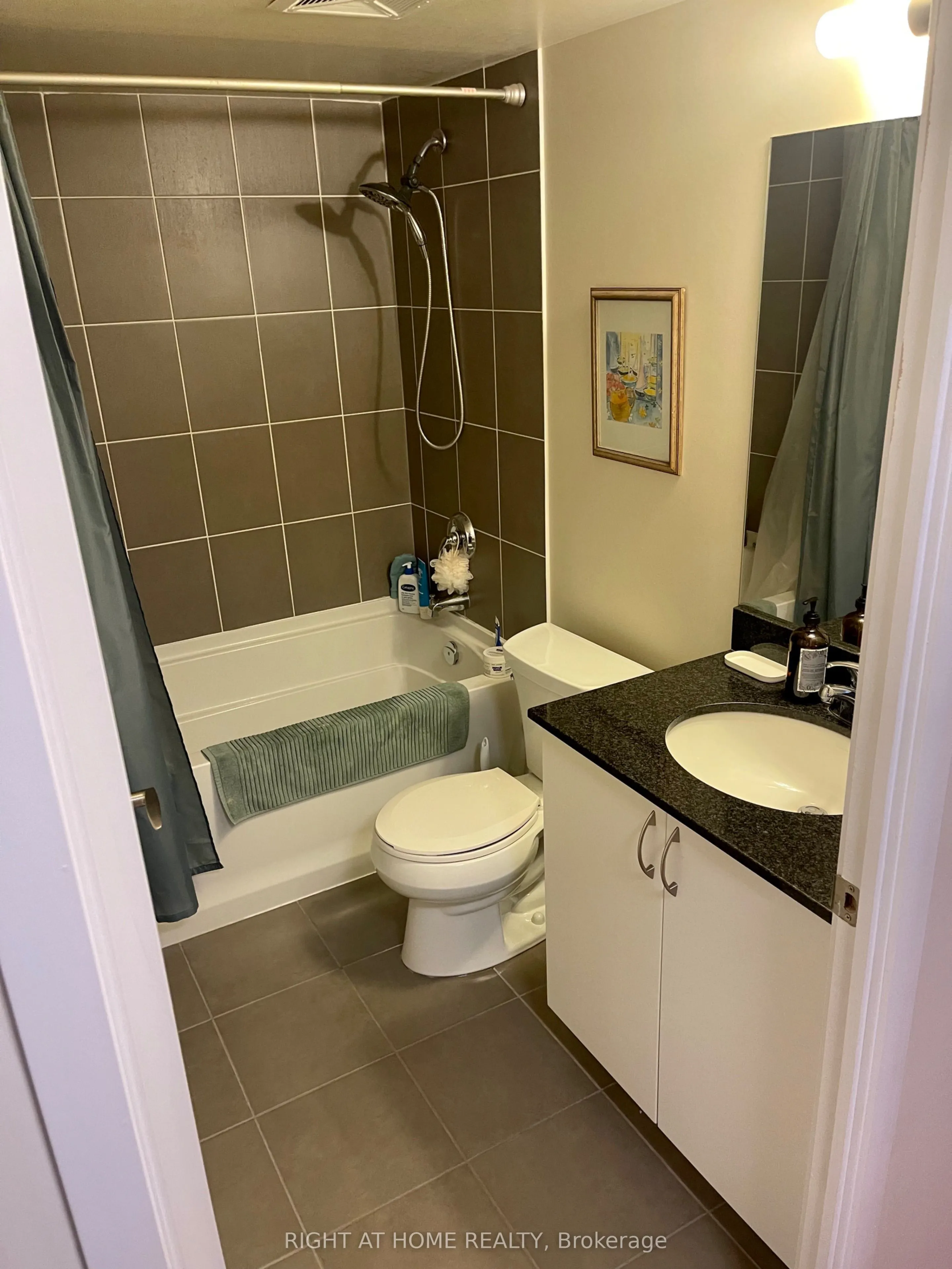 800 Lawrence Avenue W, #305