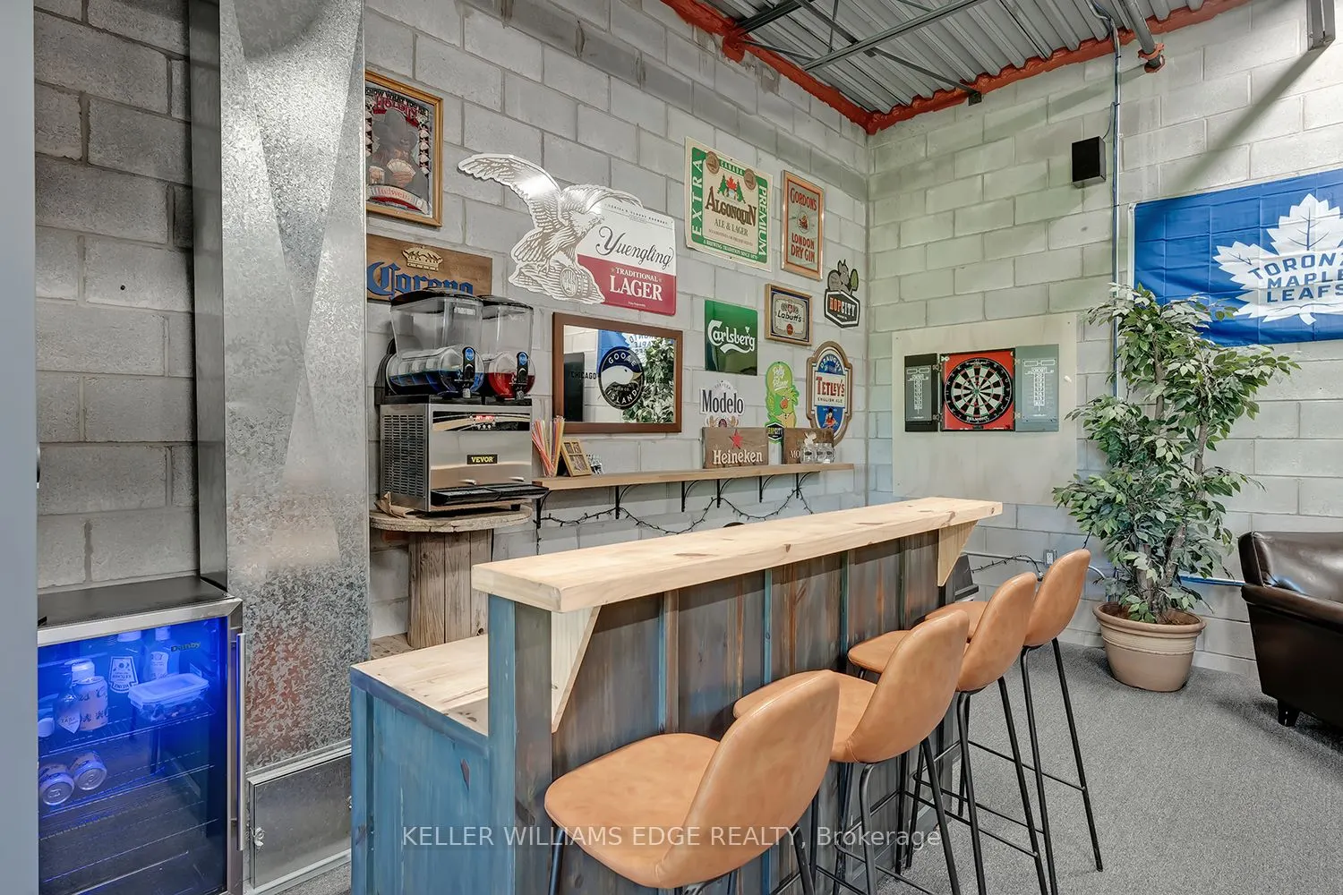 1158 King Road, #16