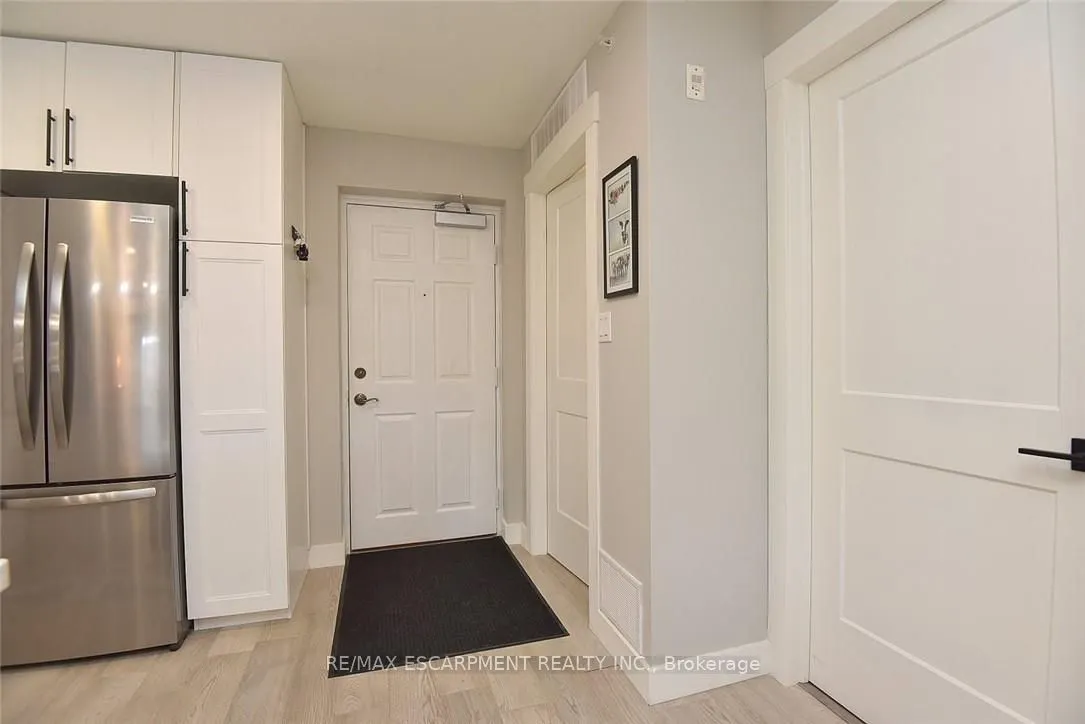 2035 Appleby Line, #103