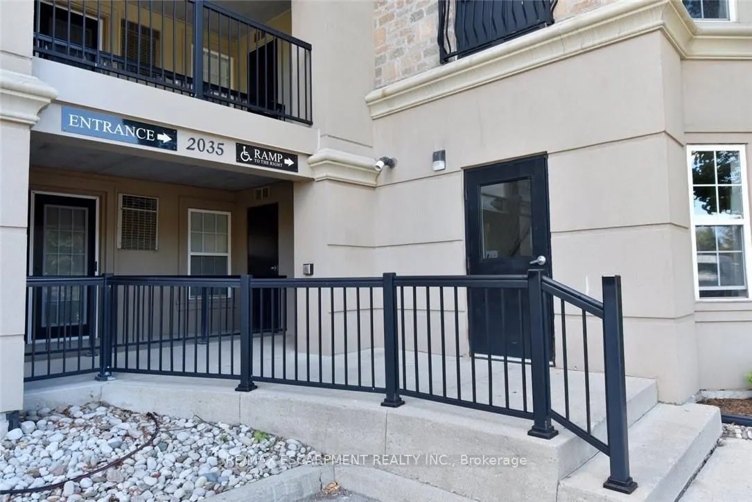 2035 Appleby Line, #103