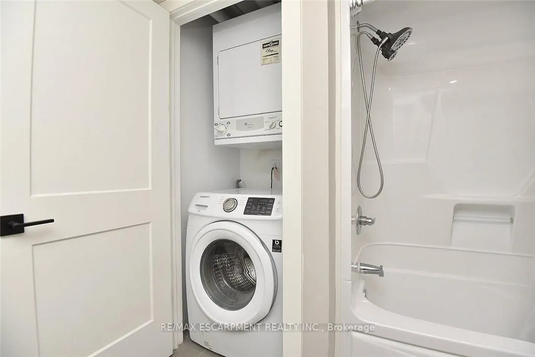 2035 Appleby Line, #103