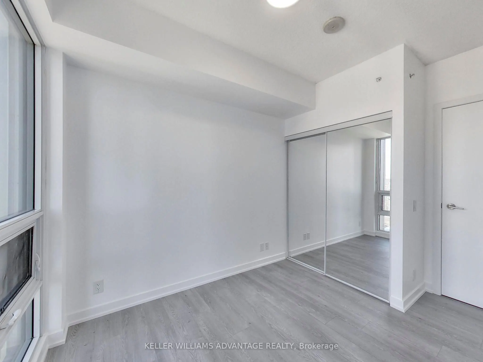 2200 Lake Shore Boulevard W, #1104