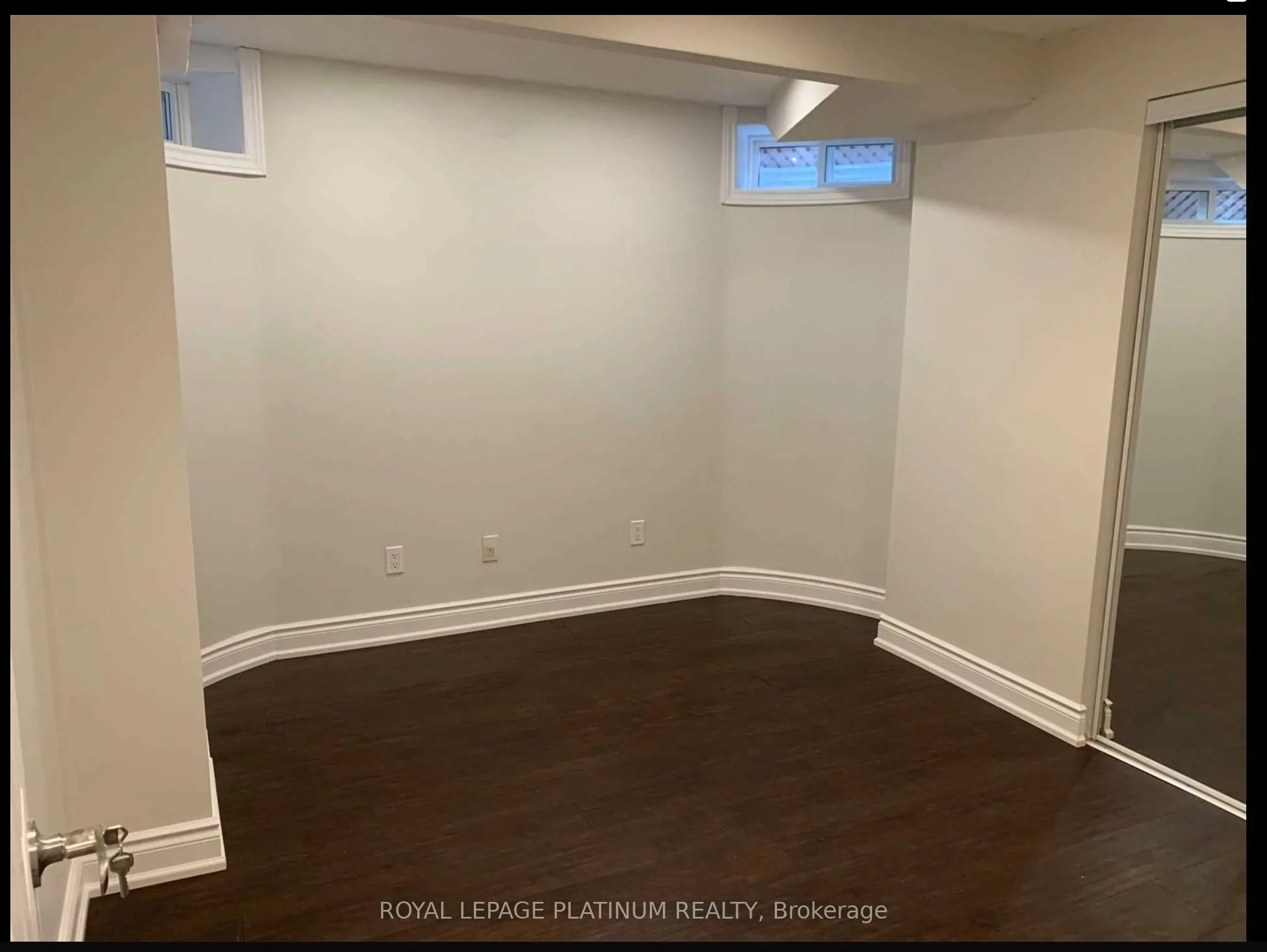 1540 Manorbrook Crt., #Legal Basement