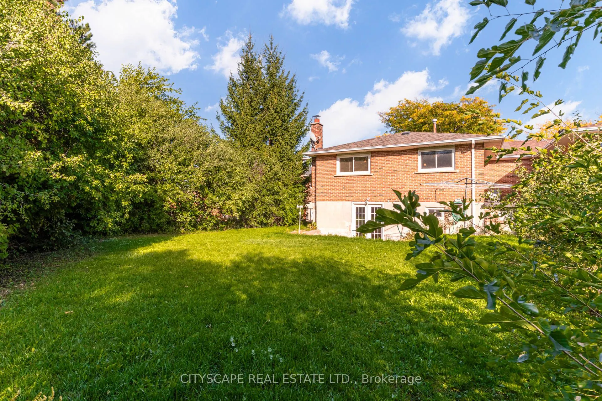 22 Jade Crescent