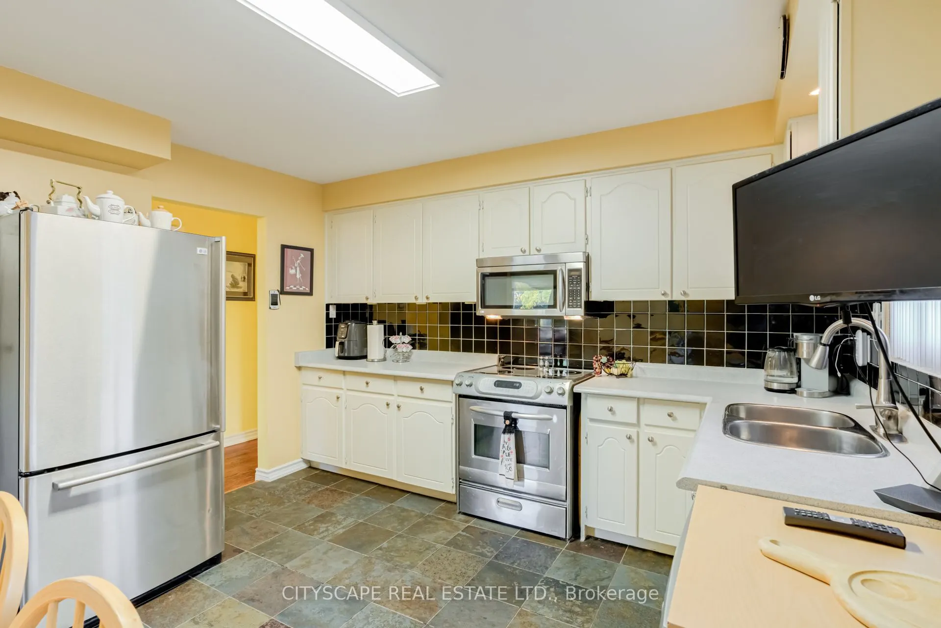 22 Jade Crescent