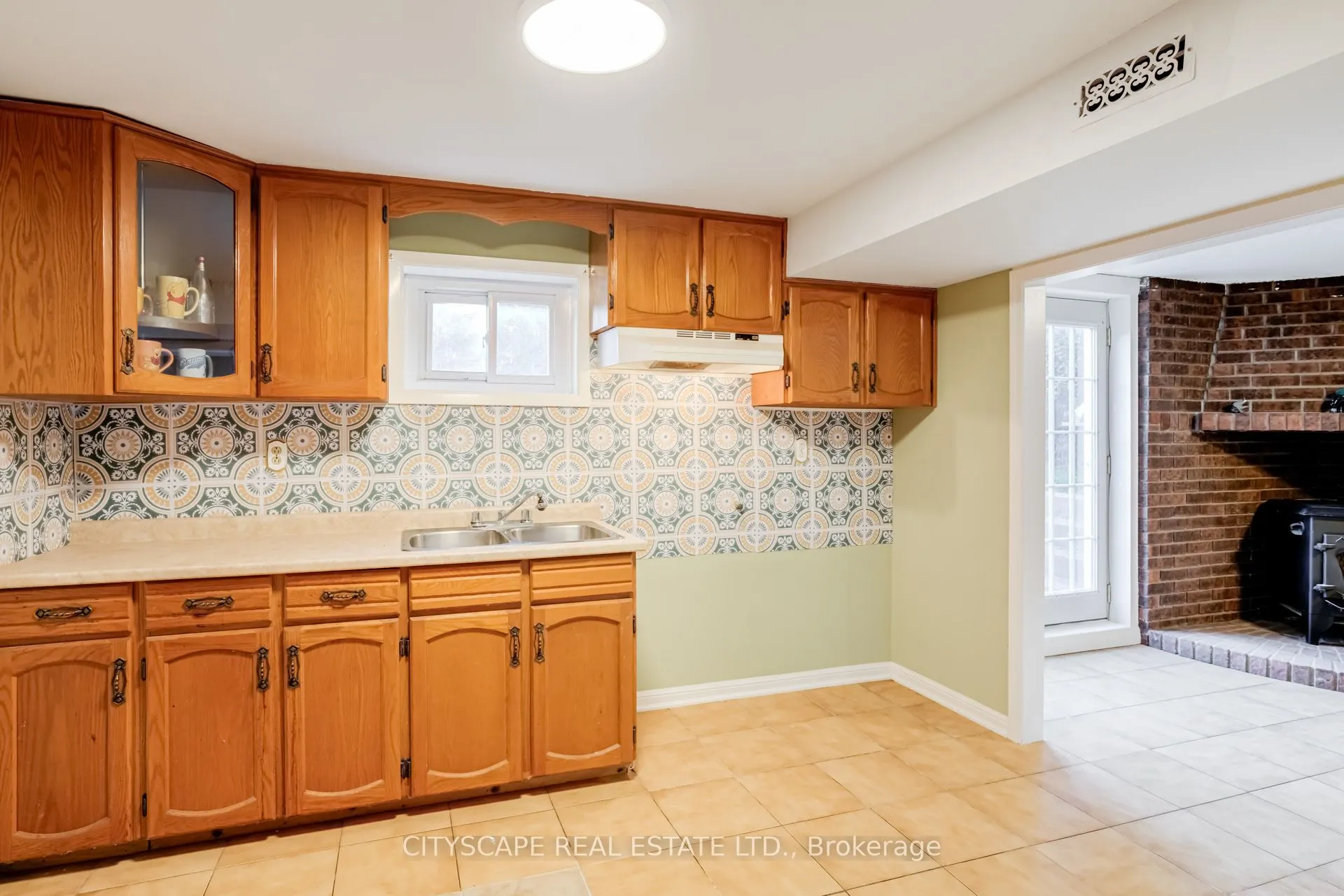 22 Jade Crescent