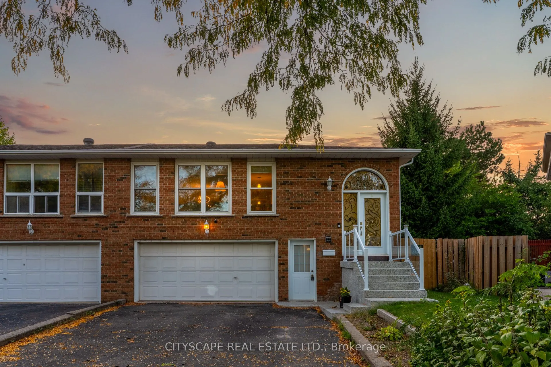 22 Jade Crescent