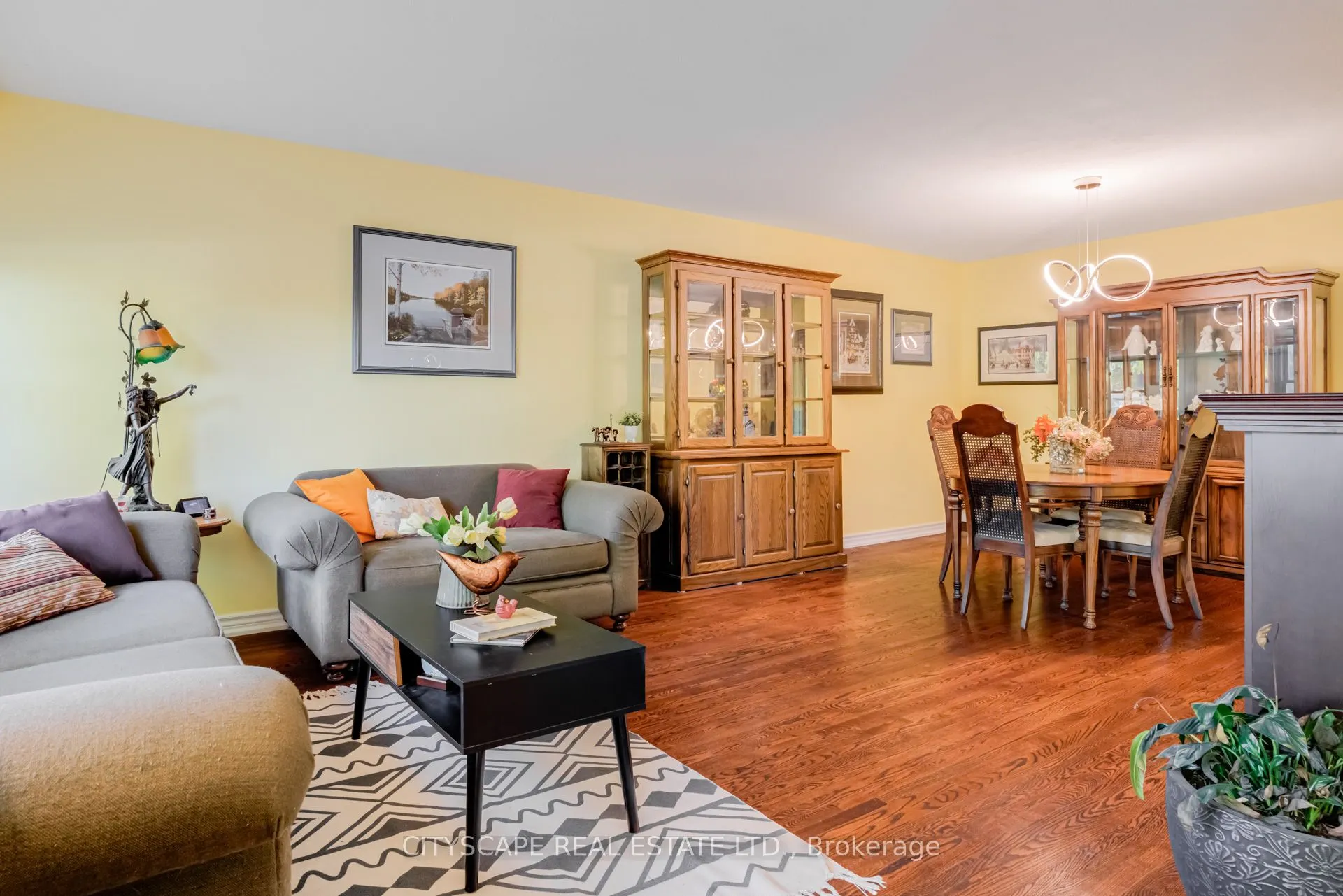 22 Jade Crescent