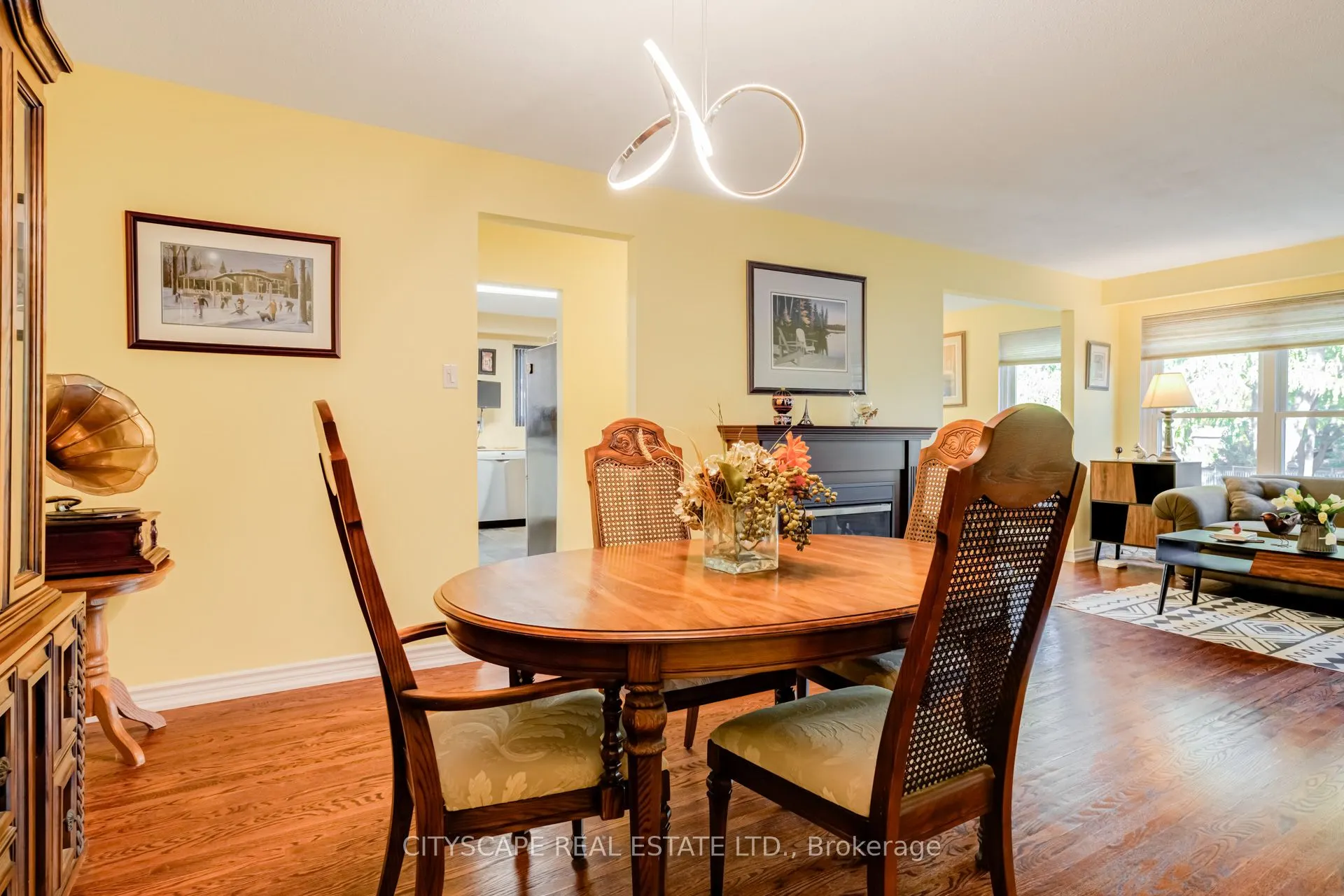 22 Jade Crescent