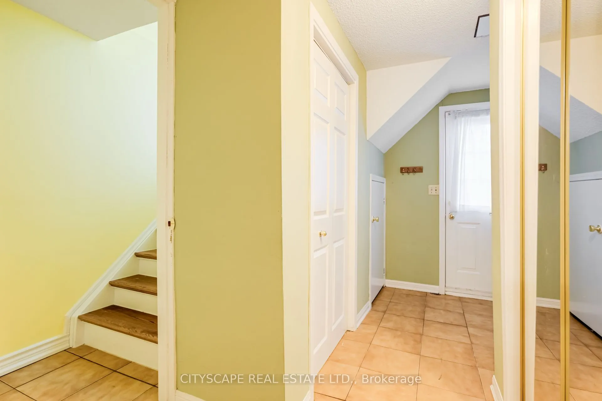 22 Jade Crescent
