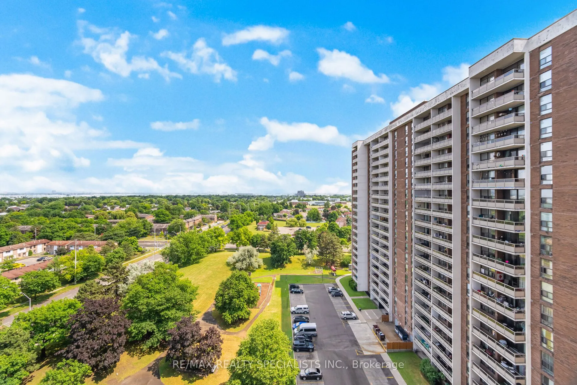 21 KNIGHTSBRIDGE Road, #1507