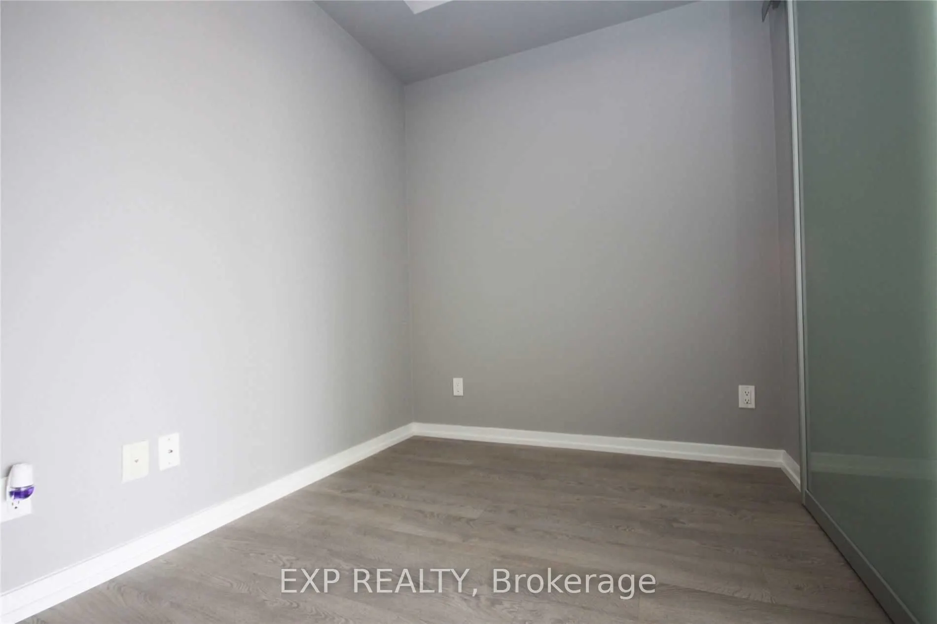 105 The Queensway Way, #2305