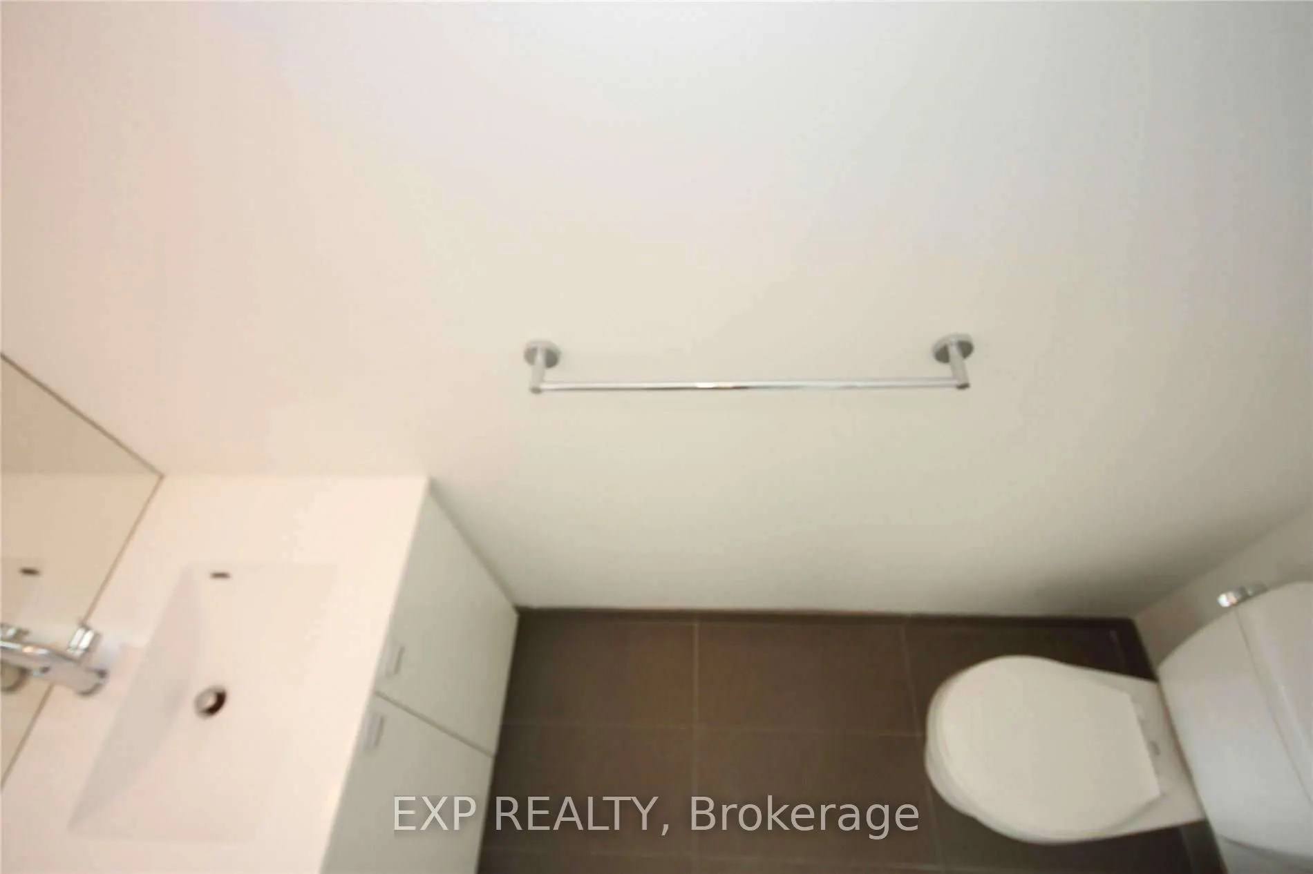 105 The Queensway Way, #2305