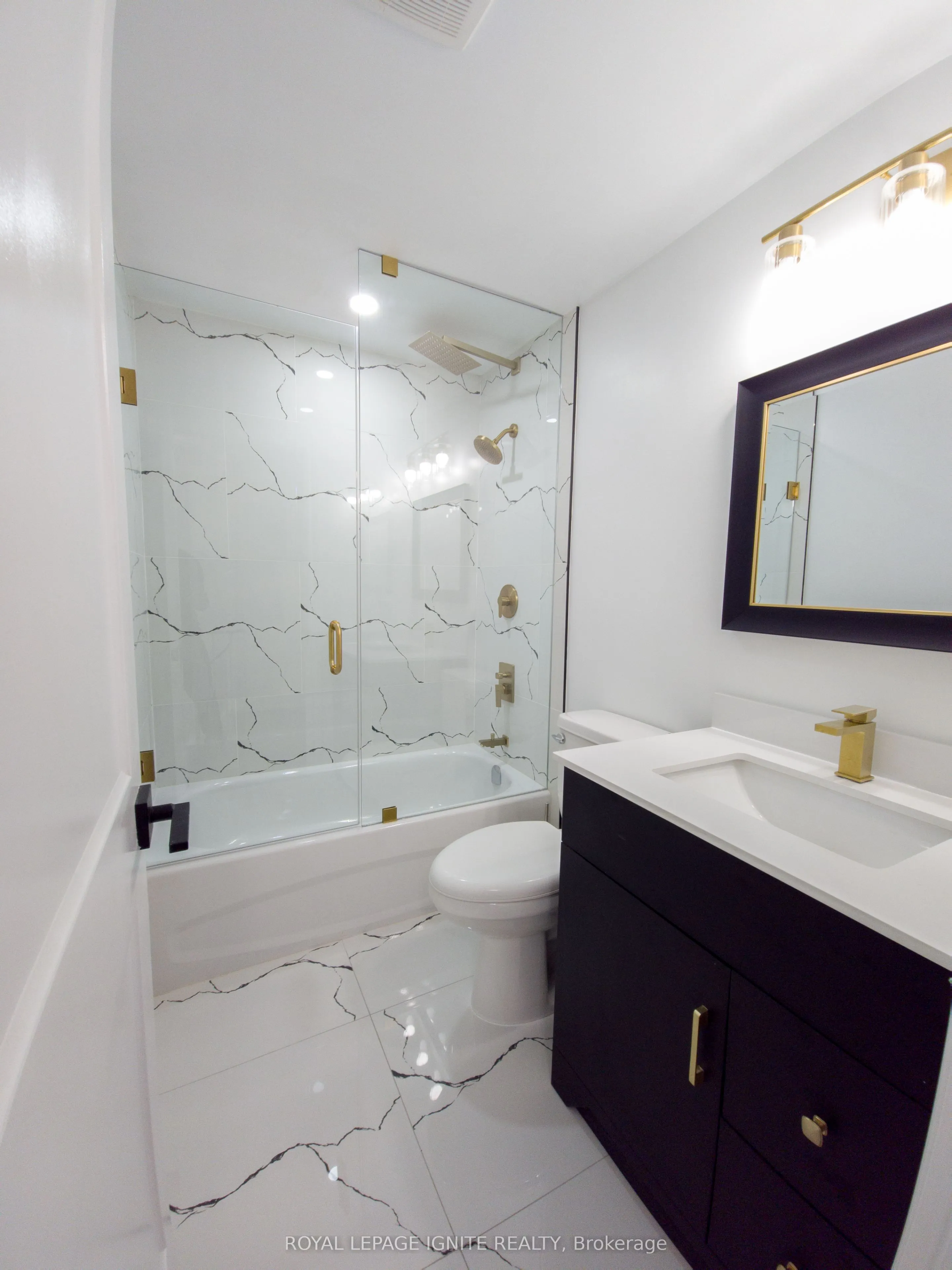 23 Tealham Drive, #32
