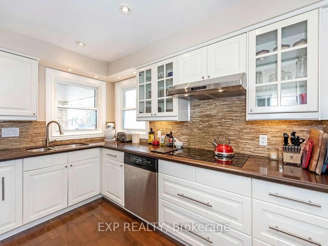35 Neuchatel Place, #35