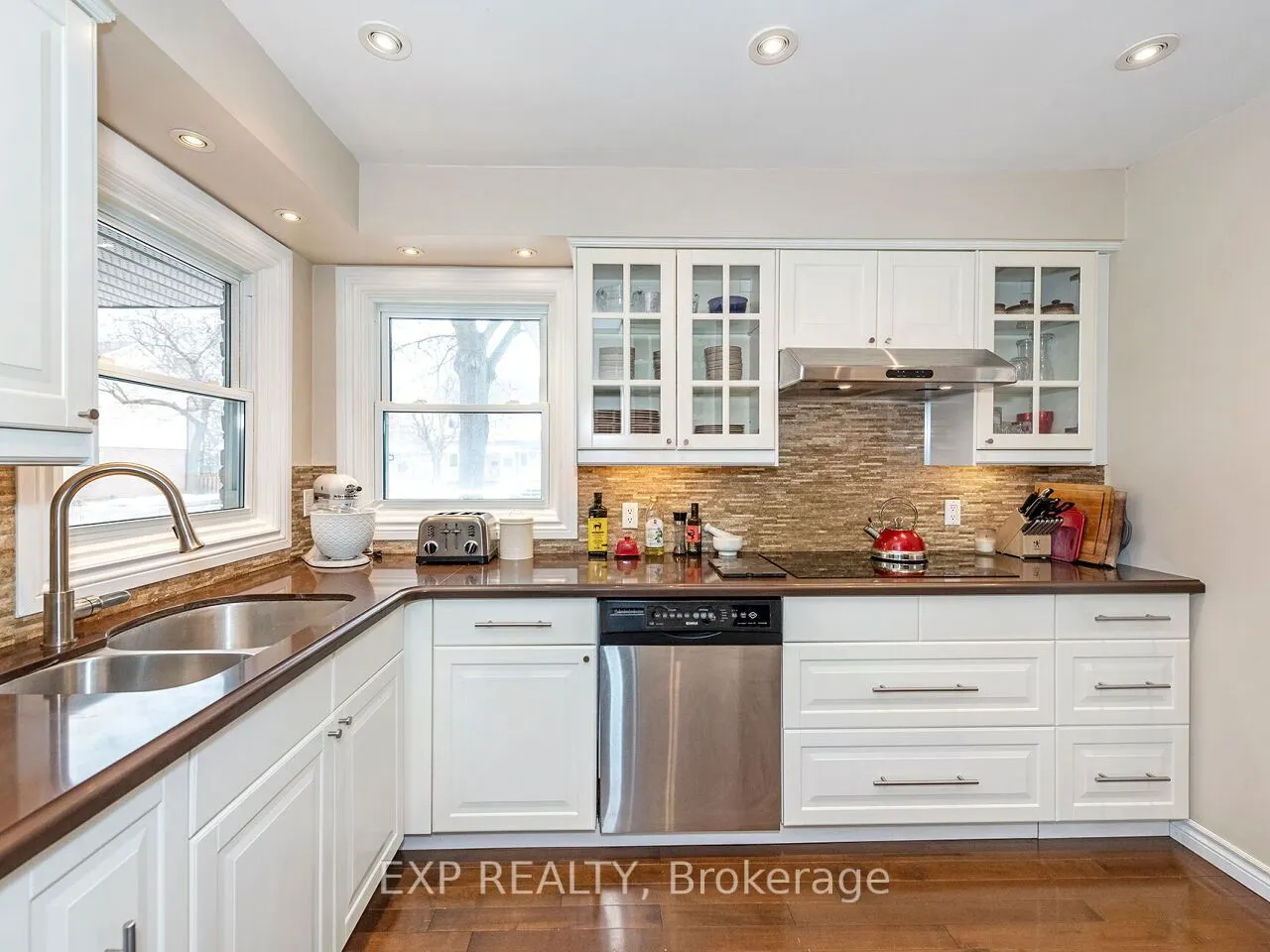 35 Neuchatel Place, #35