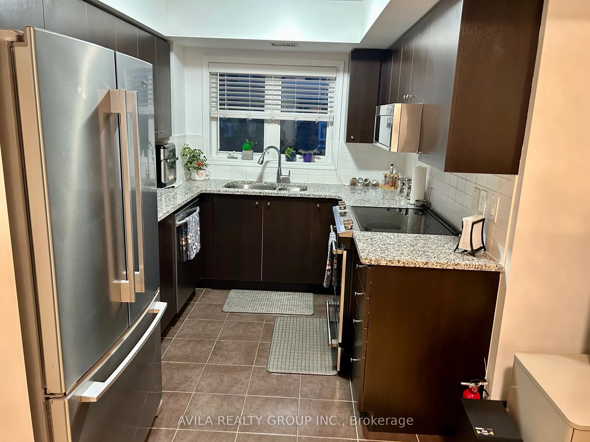1045 Nadalin Heights, #210
