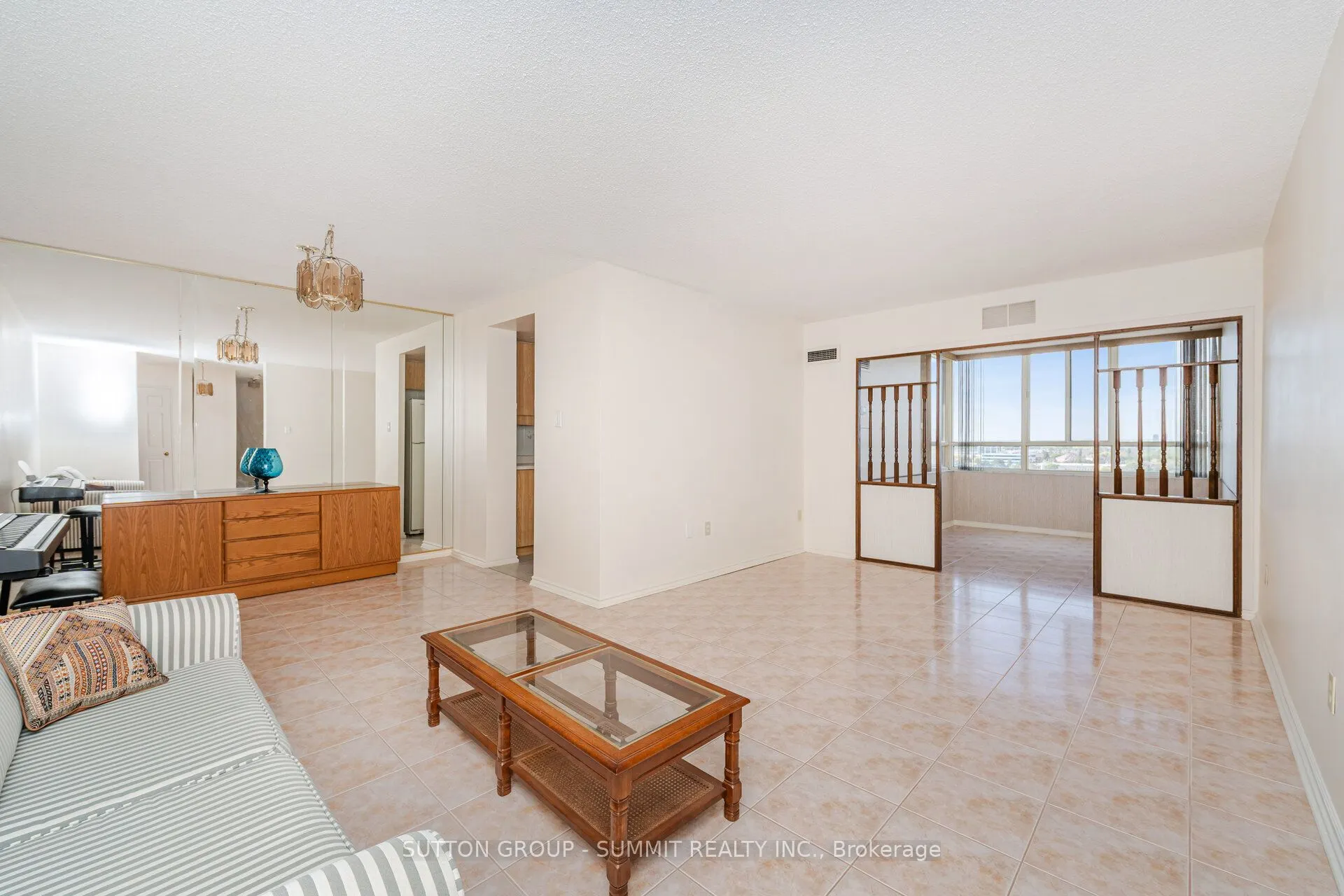 100 County Court Boulevard, #1005