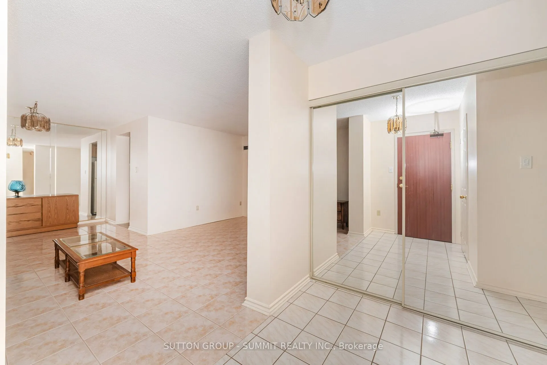 100 County Court Boulevard, #1005