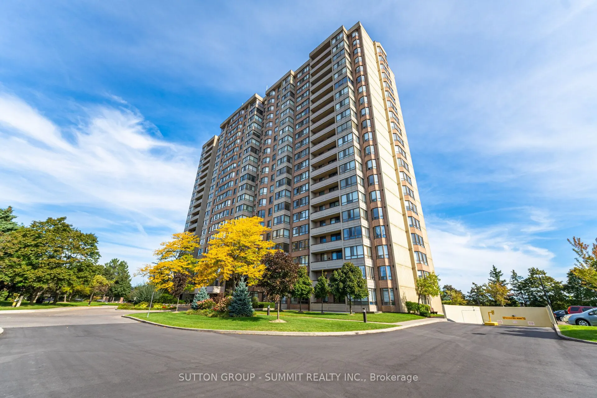 100 County Court Boulevard, #1005