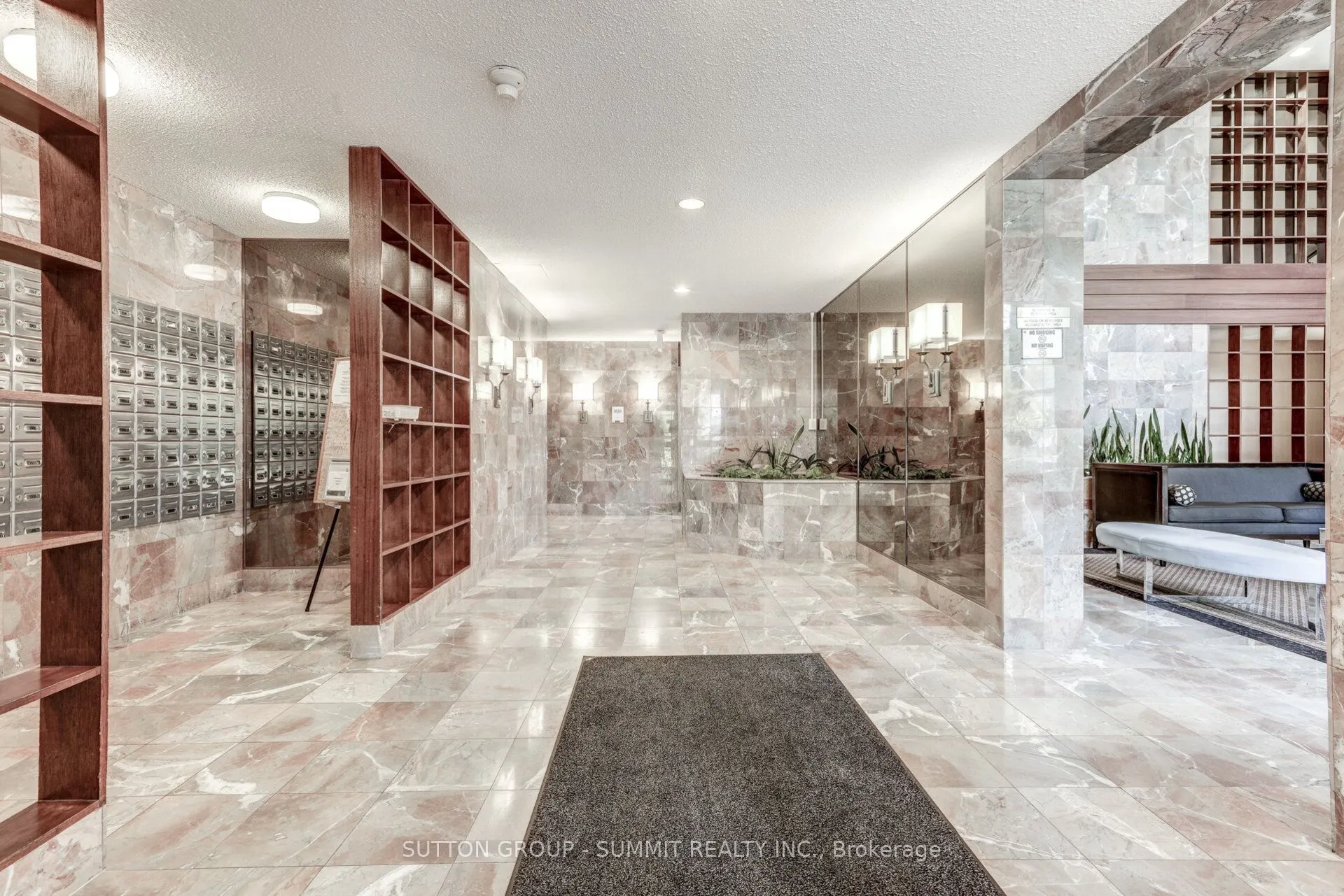 100 County Court Boulevard, #1005